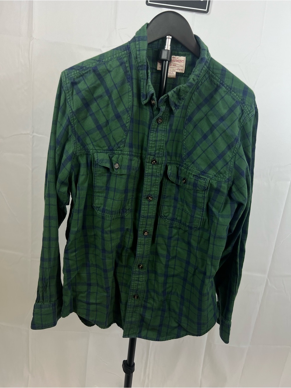 CC Filson Garment Seattle Washington 100% Cotton Plaid Button Down Shirt Size L